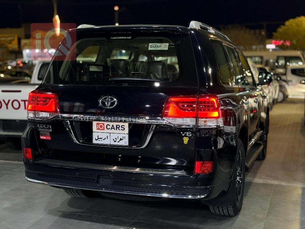 تويوتا لاندكروزر